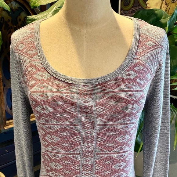 Urban Outfitters southwest tribal print sweater - Picture 2 of 8